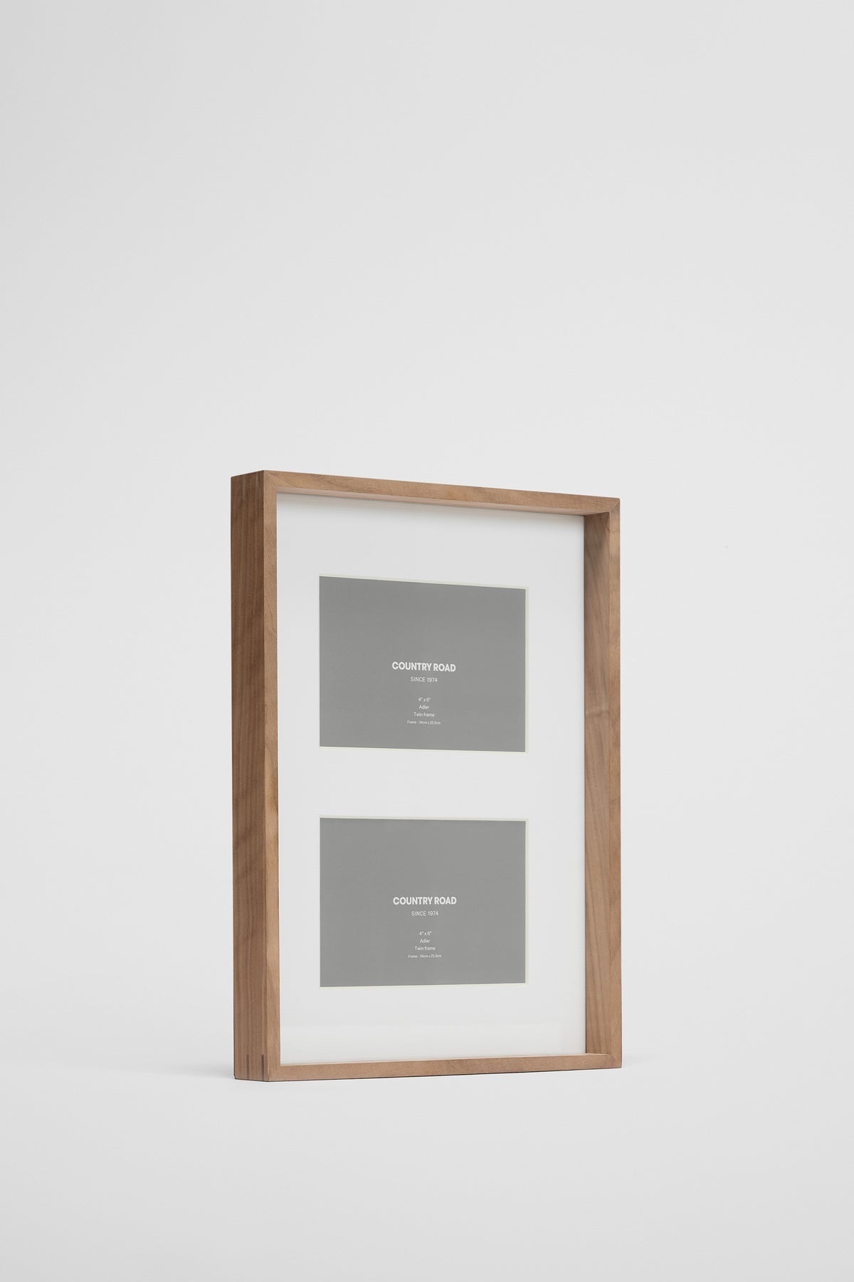 Adler 2 Window Frame