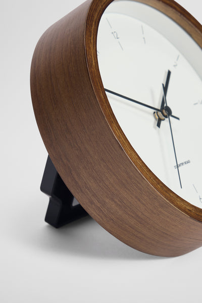 Della Clock