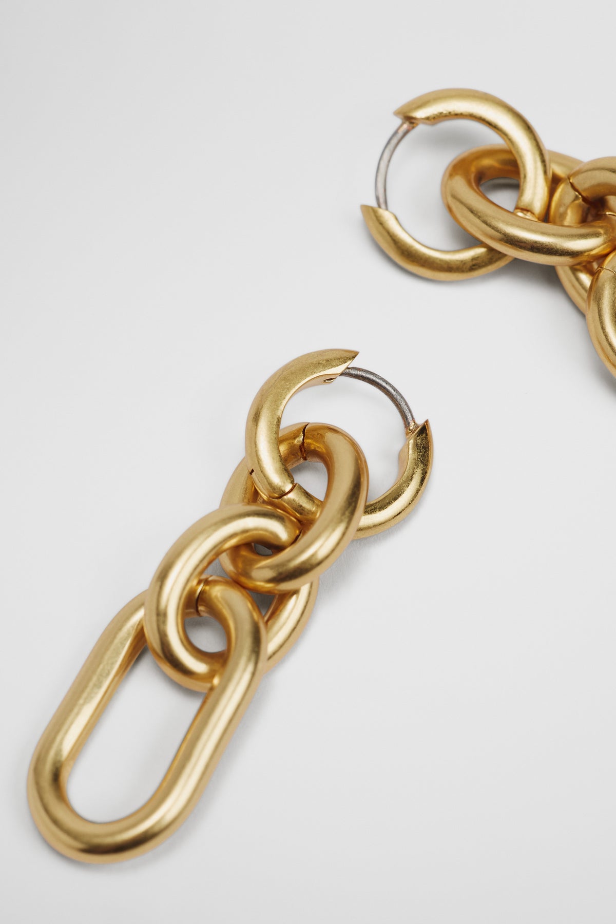 Isla Chain Earring